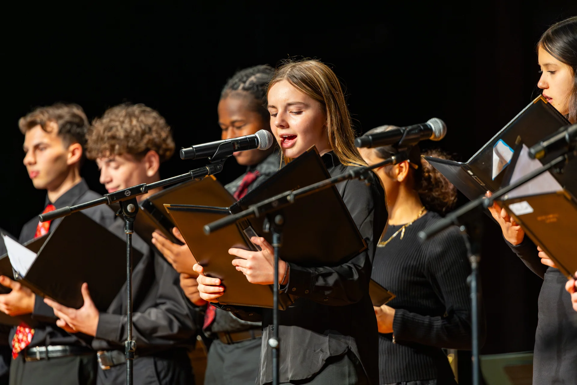 20251211 Chorus Band Christmas Concert 004 X5.webp