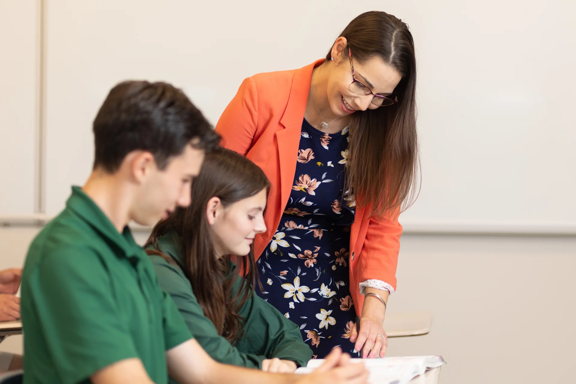 At Notre dame Academics Means Innovation  Notre Dame challenges students to become flexible and independent 21st century learners through rigorous study, innovative teaching practices, and personalized exploration. Our academics prepare students for life beyond high school.  Learn more 