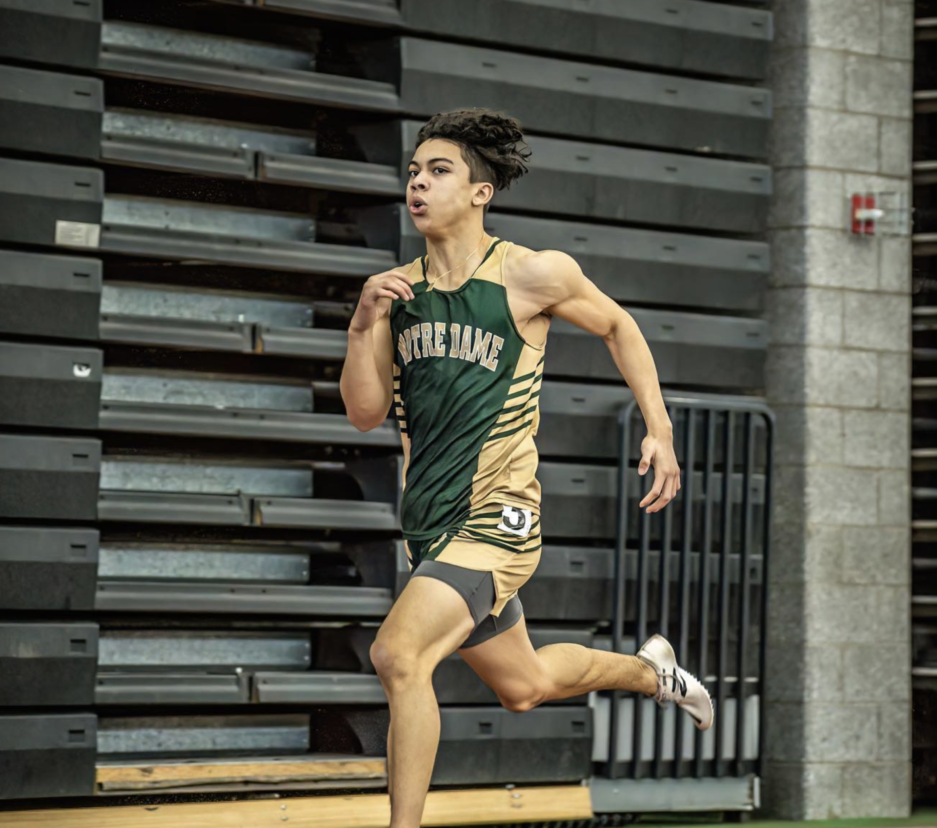 Indoor Track 4x2 Relay Team sets new school record!